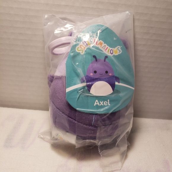 NWT Still in Original packaging Squishmallow "Axel" Clip - Picture 4 of 6